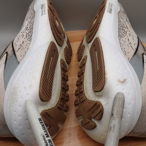 Brooks Shoes Women 11 B White Glycerin 21 Stealthfit Running 1204101B135 Flaw - Picture 5 of 10